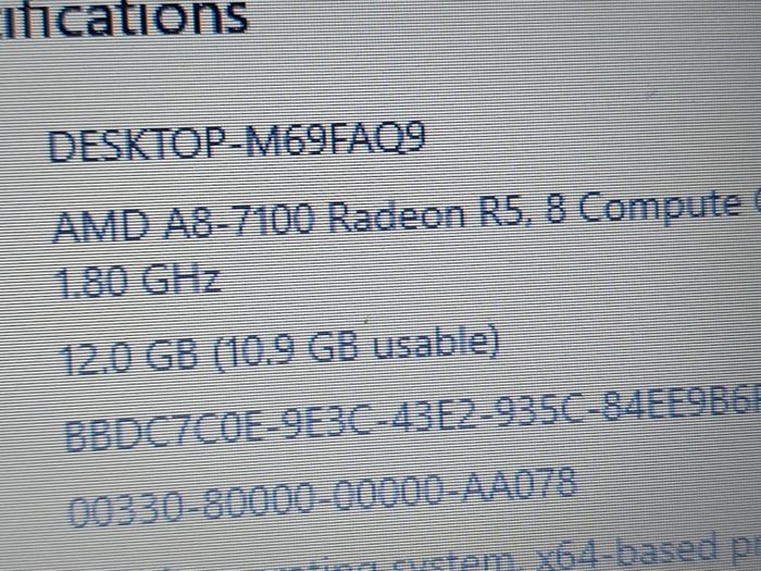 HP ProBook 455 G2AMD A8-7100 Radeon R5, 8 Compute Cores 4C + 4G, 1.8GHz, 12GB Ram, 500GB HD, Windows 10, Micosoft Edge, Chrome, and VLC