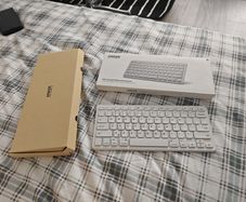 Anker Bluetooth Keyboard (Mac compatible)