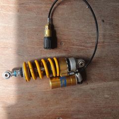 Ohlins 4xv shock