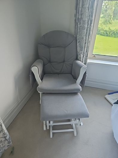 Nursing chair