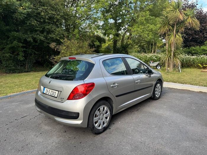 Peugeot 207 Biarritz 1.4 5 Door 2009