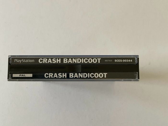 Crash Bandicoot Black Box with demo disc complete