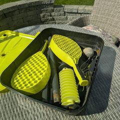 Swingball tennis
