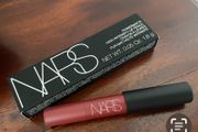 Nars Powermatte High Intensity Lip Pencil in shade Cruella - New / Boxed