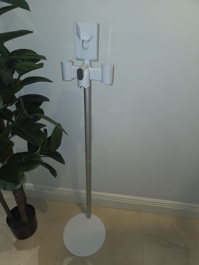 DYSON standing floor dock fir dyson v15 and v11