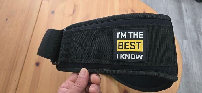 weightlifting belt