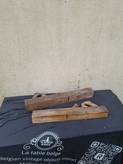 By post only 2 large wood planer