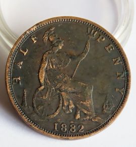 1882 Halfpenny Victoria Heaton mint Bronze