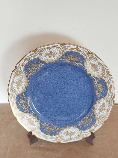 Vintage cabinet plate by Royal Doultot