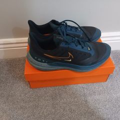 Nike Air Winflo 9 Shield Men's Runners Size 9.5
