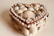 Vintage Heart-Shaped Seashell Jewellery Trinket Box