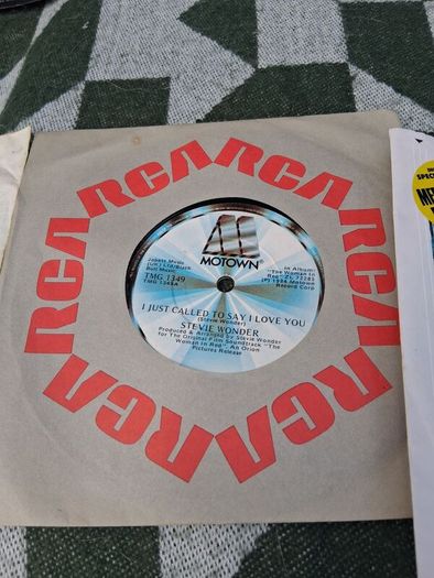 17 Quality 70's 45 Vinyls