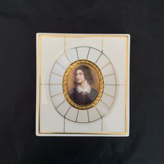 Vintage wall plaque Lola Montez