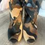 womans shoe Image 3