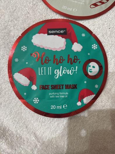 3 x Christmas Sheet Face Masks. 2 x Easy Peel Face Masks