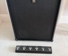 Boss Katana-210 Bass Amp