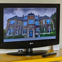 LG 26" TV or monitor HD Ready (1366x768)
