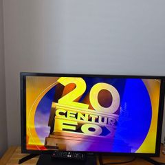 32 inch Samsung TV with Dvd player