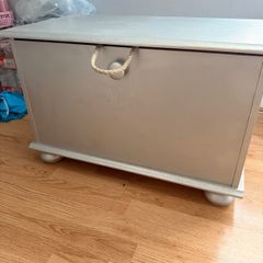 Shoe box