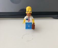 Lego Homer Simpson from Lego 71006