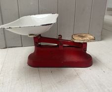Vintage kitchen scales