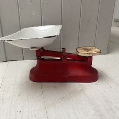 Vintage kitchen scales