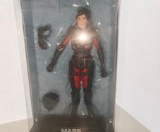 Mass Effect Andromeda Sara Ryder figure