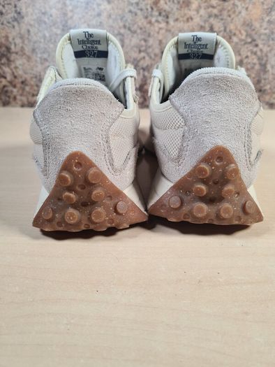 Kids NEW BALANCE NB 327 Runners trainers suede Size UK 3 EU 35.5 unisex boys girls womens (AT1)