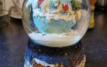 Melinera Christmas Themed Musical Snow Globe