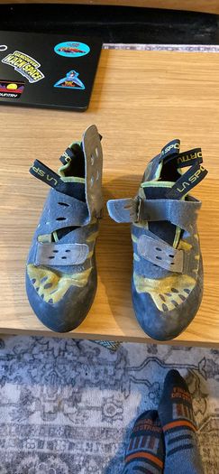 Sportiva Tarantula Climbing Shoes Size 44