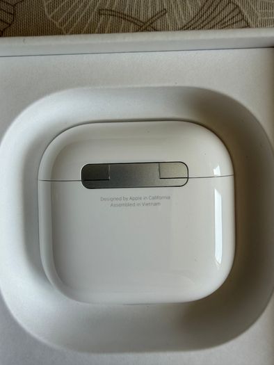 Airpod 4 Refurbished