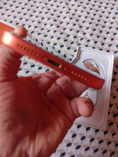 iPhone 17 pro max water damaged