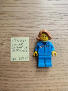 lego cty1422 lunar research astronaut, set 60349