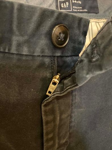 Gap Mens chino - size 34/32