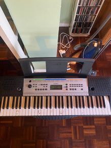 YPT-255 61 Key Portable Keyboard Working Order