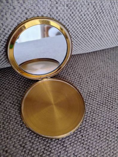 Vintage ladies vanity mirror An Irish Jaunting Car made in England brass and solid hinge and not polished circa 1960's FREE STANDARD POSTAGE INCLUDED