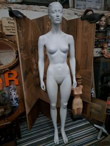 Female Mannequin