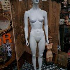 Female Mannequin