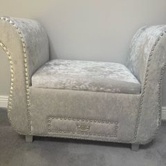 velvet storage seat