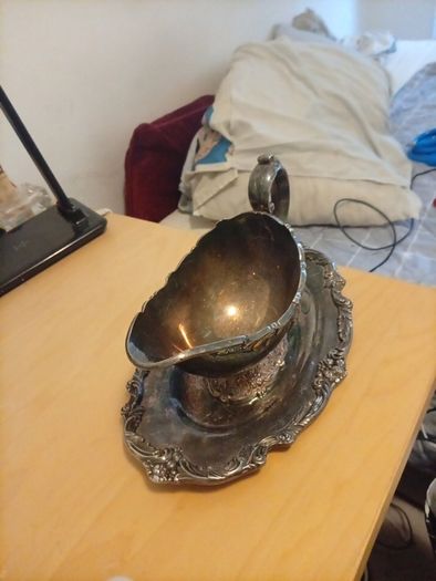 Reed&Barton silver p. Gravy Boat / Sauce Boat with Attached Underplate