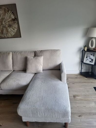 Beige / cream 4 seater sofa with 2 chaise