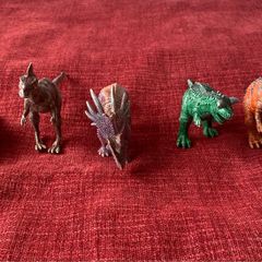 toy dinosaurs