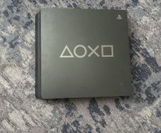 Boxed PS4 Slim 1TB Days of Play Limited Edition Bundle. For Parts / Repair