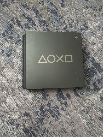 Boxed PS4 Slim 1TB Days of Play Limited Edition Bundle. For Parts / Repair