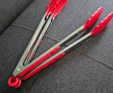 2 large BBQ tongs
