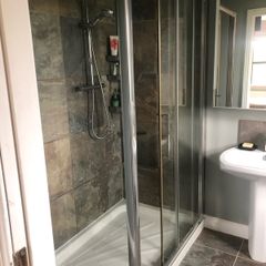 shower enclosure