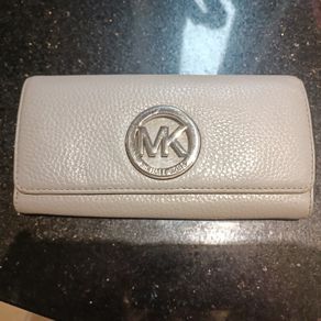 Michael Kors grey stone wallet purse