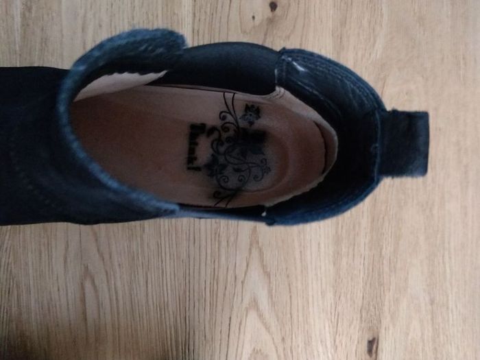 Black ankle boots size 5 by Think!
