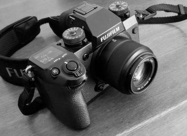 Fuji X-H1 w/ Fujinon XC35 F2 + accessories