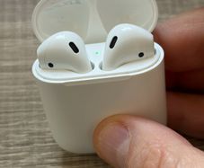 Airpods 2nd gen